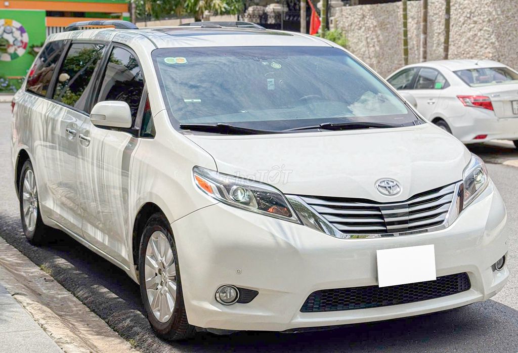 Toyota SIENNA bản Nhập mỹ LIMITED full option. Mua bán Ô tô tại Quận Phú Nhuận Tp Hồ Chí Minh được đăng bởi Hoàng Phát hình 1