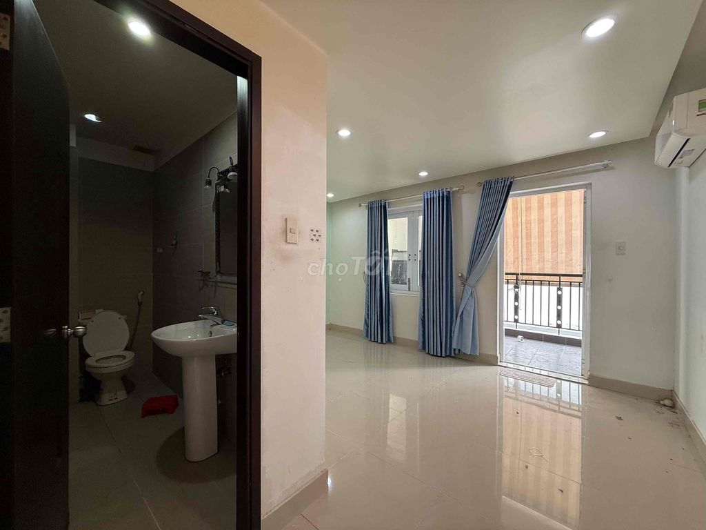 👉Y HÌNH - 1PN ban công full nội thất- trống sẵn ở liền - Gần parc Mall