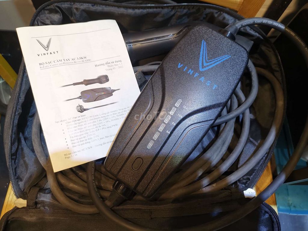 Bộ sạc cầm tay chính hàng VinFast 3.5KW. Mua bán Phụ tùng xe tại Quận Hai Bà Trưng Hà Nội được đăng bởi Japa2H208 hình 1