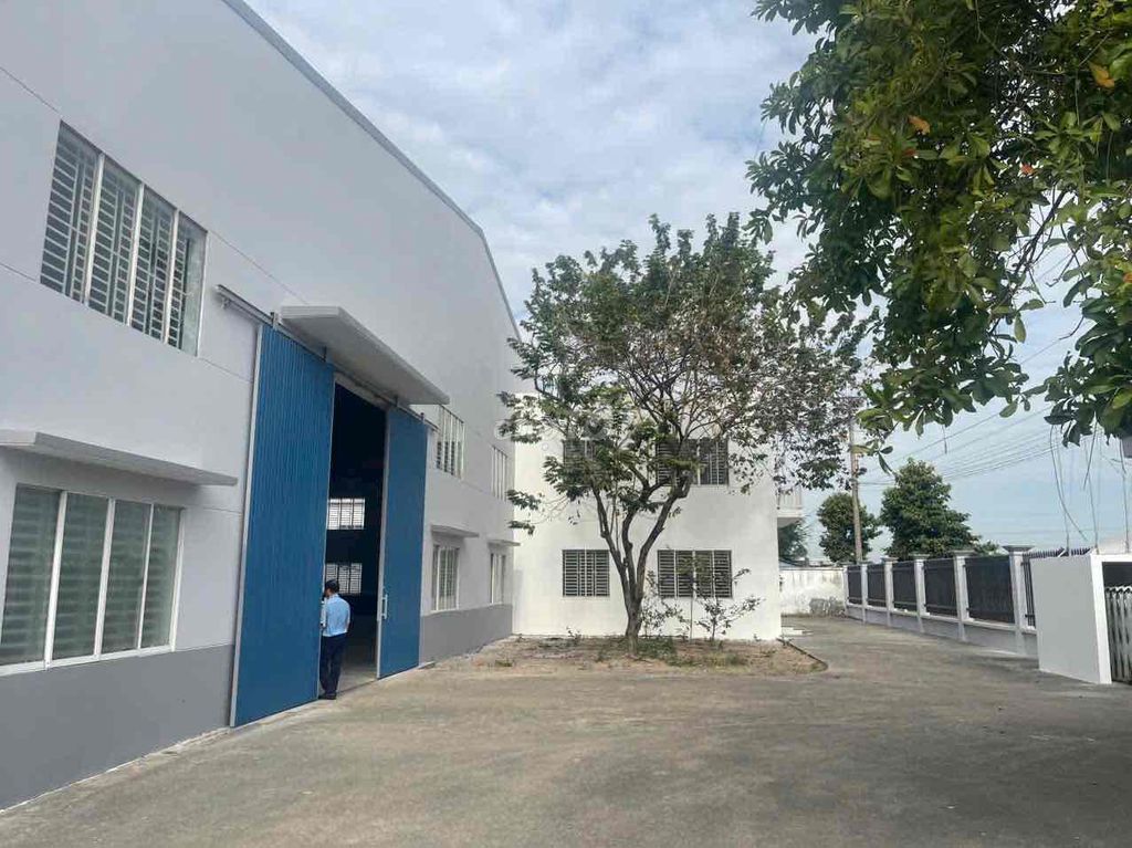 CHO THUÊ XƯỞNG 2500m THỦ DẦU MỘT- BD