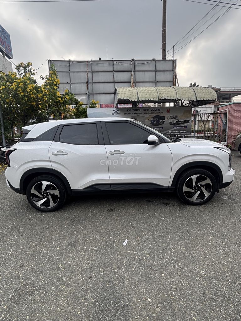 Mitsubishi Xforce 2024 Premium - 39000 km. Mua bán Ô tô tại Thành phố Thủ Dầu Một Bình Dương được đăng bởi Mr Việt Mitsubishi BD hình 3