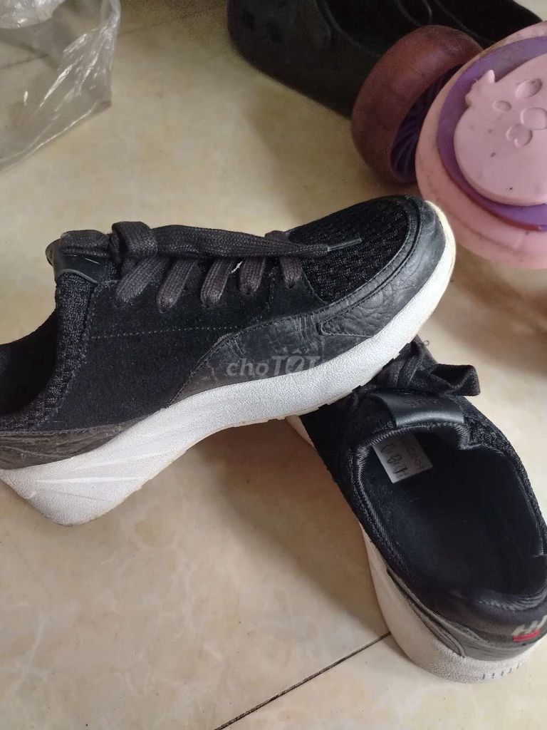 Giày thể thao nữ size 41. Mua bán Giày dép tại Quận Gò Vấp Tp Hồ Chí Minh được đăng bởi Sữa hình 1