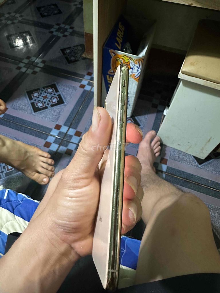 Apple iPhone Xs Max 256GB Vàng. Mua bán Điện thoại tại Huyện Ea H'leo Đắk Lắk được đăng bởi Võ Văn Phước hình 1