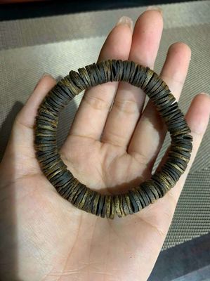 Vòng trầm hương thiên nhiên chìm 18g, mùi phê. Mua bán Phụ kiện thời trang khác tại Quận 10 Tp Hồ Chí Minh được đăng bởi Minh Long 