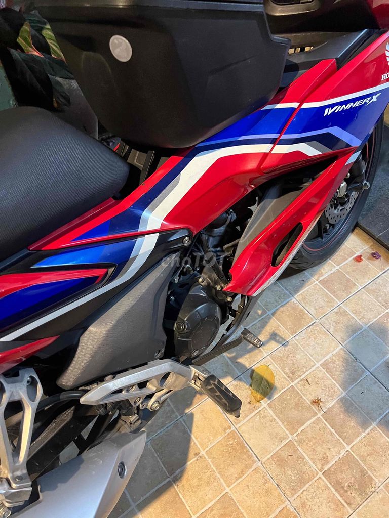 Honda Winner X Đỏ Đen Trắng Xanh 30000 km. Mua bán Xe máy tại Quận Bình Thạnh Tp Hồ Chí Minh được đăng bởi Linh  hình 3