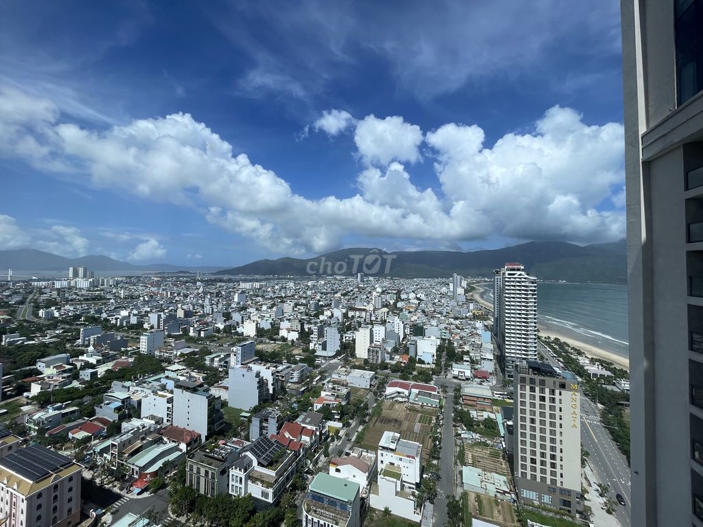 Апартаменты с 2 спальнями на высоком этаже Altara Luxury Apartment, Ми Кхе, Дананг