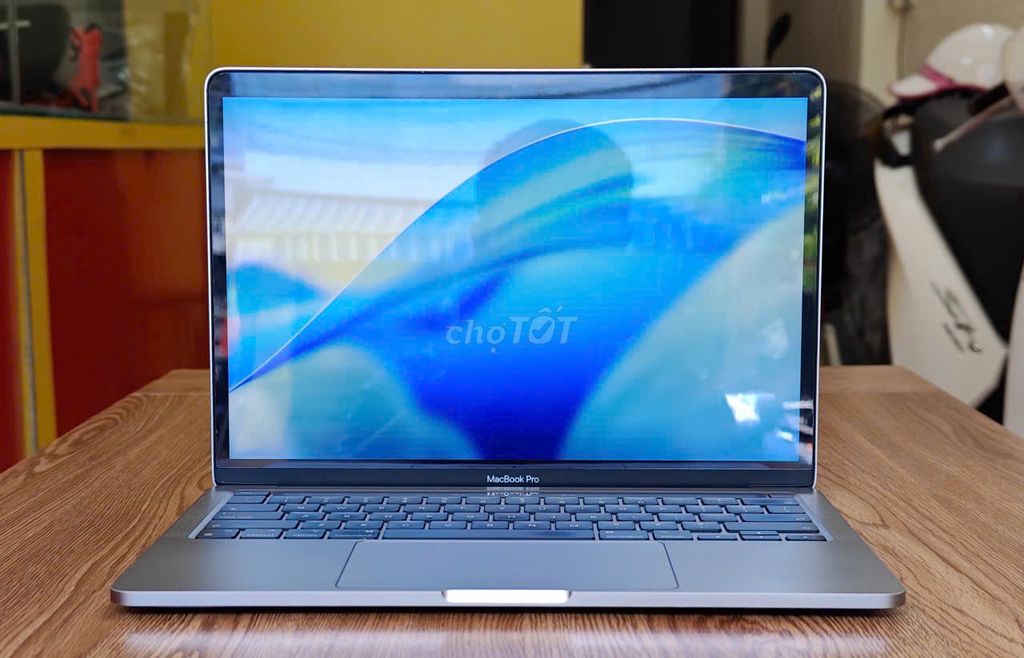 Macbook Pro M1 8GB/256GB Đẹp, Rin. Mua bán Laptop tại Quận Thanh Khê Đà Nẵng được đăng bởi Cầm Đồ Kim Hoa 30 Trần Cao Vân Đà Nẵng hình 1