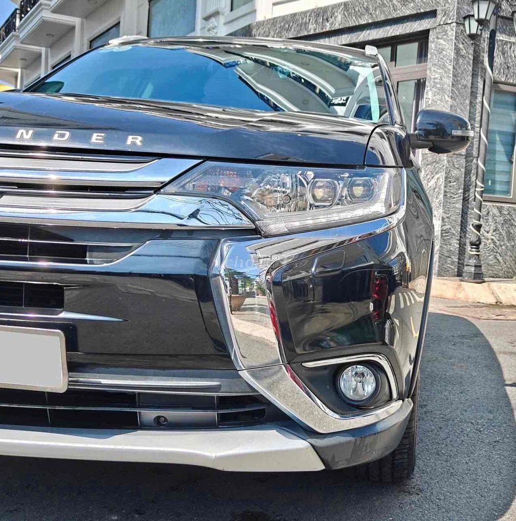 Bán Mitsubishi Outlander Premium. Mua bán Ô tô tại Quận Ninh Kiều Cần Thơ được đăng bởi Nguyễn Hòa Auto hình 2