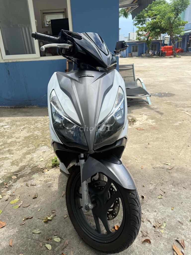 Cần bán Air Blade 2014 – Xe Zin 100% Chính Chủ Ban. Mua bán Xe máy tại Quận Ngũ Hành Sơn Đà Nẵng được đăng bởi Dang Philip Zon hình 2