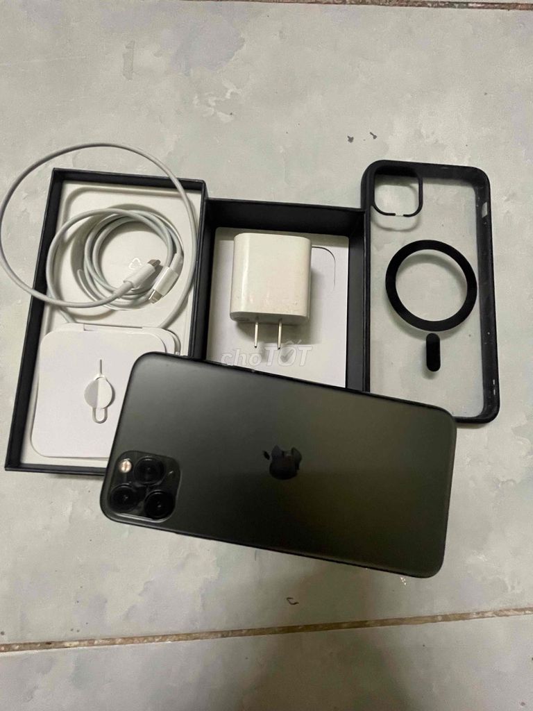 Apple iPhone 11 Pro Max Xám Nguyên zin. Mua bán Điện thoại tại Quận 8 Tp Hồ Chí Minh được đăng bởi Thanh Thanh hình 1