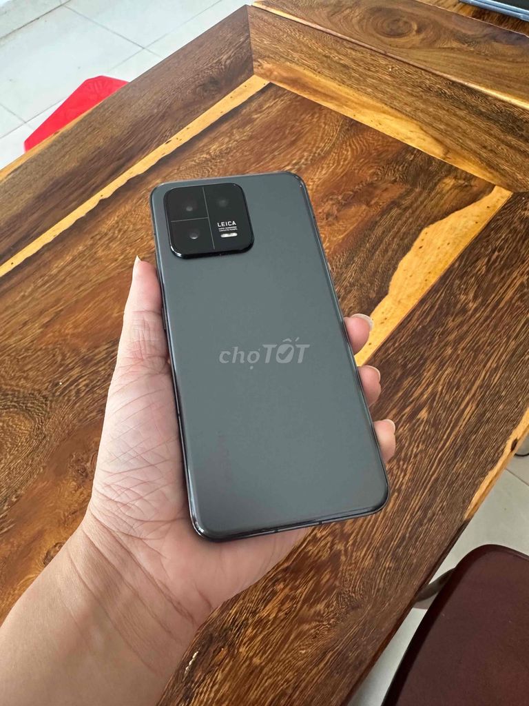 Xiaomi 13 5G ram12/256GB Đen Snapdragon 8 Gen 2. Mua bán Điện thoại tại Thành phố Buôn Ma Thuột Đắk Lắk được đăng bởi phuong smarphone hình 1