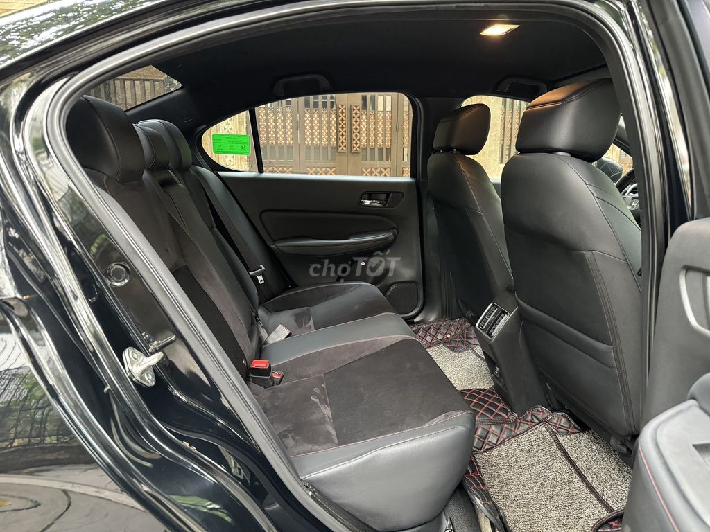 Bán gấp Honda City model 2022 bản RS full option. Mua bán Ô tô tại Quận 12 Tp Hồ Chí Minh được đăng bởi Huy 702 hình 8