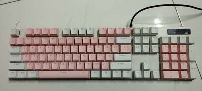 Bàn phím cơ Spartan 3218 trắng hồng blue switch. Mua bán Phụ kiện (Màn hình, Chuột...) tại Quận Ninh Kiều Cần Thơ được đăng bởi Công Sơn