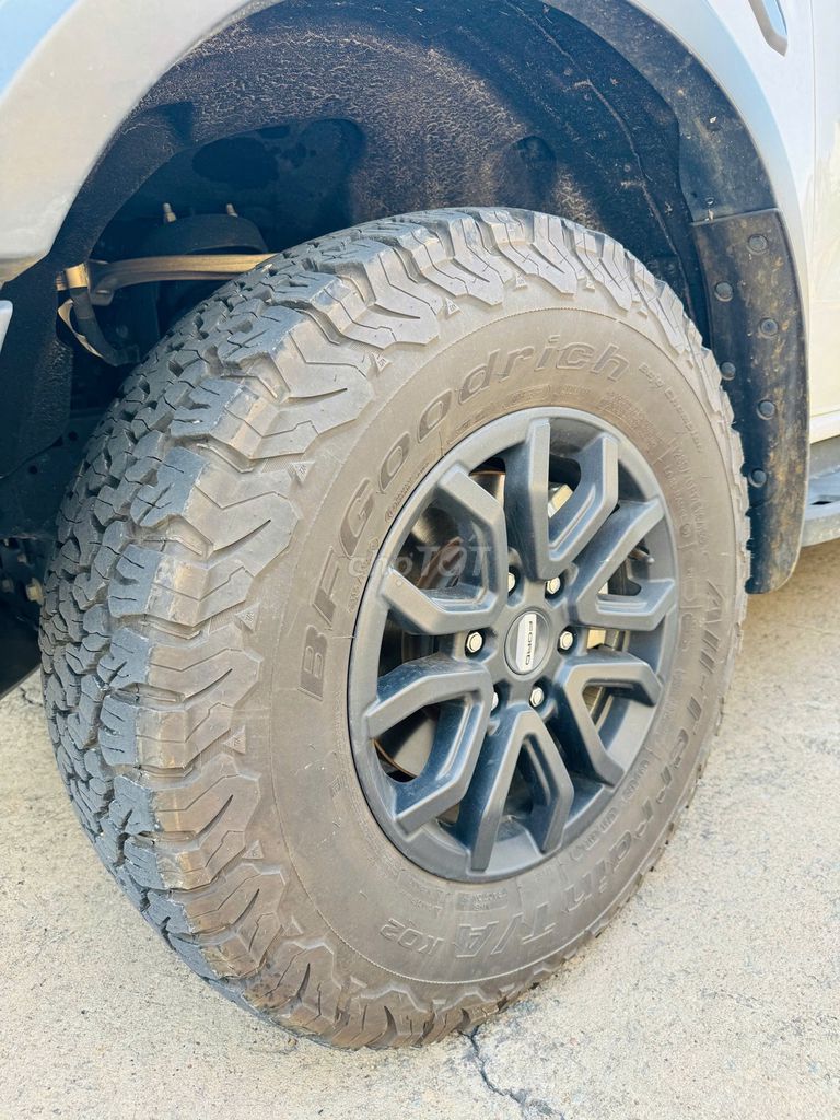 Ford Ranger 2024 Raptor 2.0L 4x4 AT - 23000 km. Mua bán Ô tô tại Thành phố Dĩ An Bình Dương được đăng bởi Siêu Thị Ô Tô Bình Dương  hình 15
