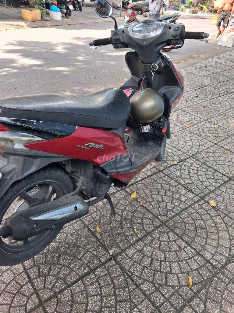 Xe máy màu Đỏ đã sử dụng. Mua bán Xe máy tại Quận 6 Tp Hồ Chí Minh được đăng bởi Ngan Bao hình 3