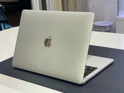 MacBook Pro 2017 I5 16GB/ SSD 256GB-(Silver)