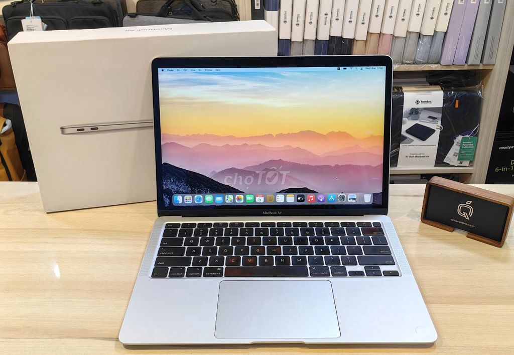 MacBook Air 13" 2020 i5 Silver đẹp 99% FullBox