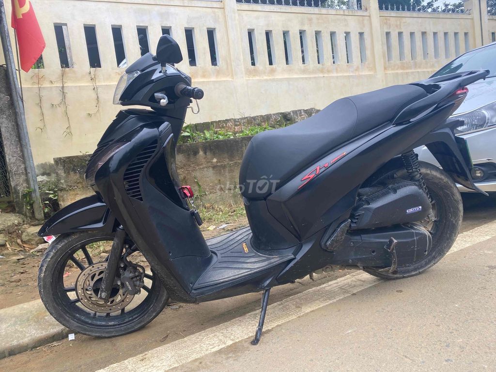 Honda SH 125i 2014 Đen. Mua bán Xe máy tại Huyện Nam Đông Thừa Thiên Huế được đăng bởi Kha hình 2