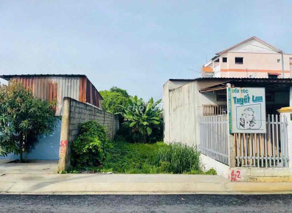 Bán đất tại đường Nguyễn Phong Sắc , TT Củ Chi