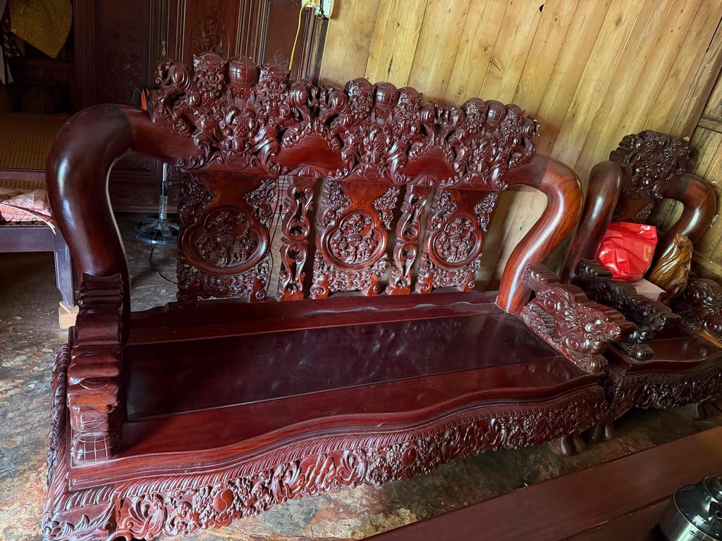 Bộ bàn ghế gỗ gõ đục tay . 10 món . tay 16 .. Mua bán Bàn ghế tại Huyện Lộc Ninh Bình Phước được đăng bởi Duongkaka hình 1