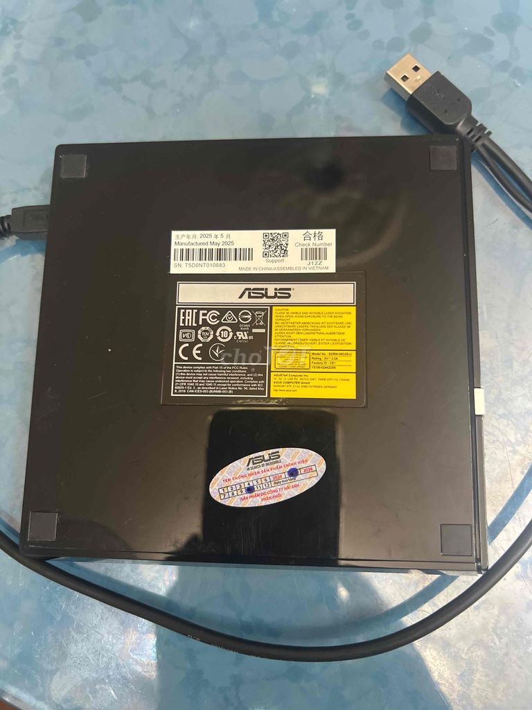 Ổ đĩa DVD rời Asus SDRW-08D2S-U Đen đã sử dụng. Mua bán Phụ kiện (Màn hình, Chuột...) tại Quận Hoàng Mai Hà Nội được đăng bởi Nguyen Tuan hình 1
