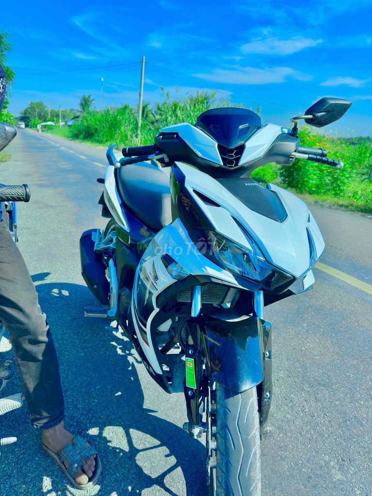 Honda Winner X V3 2022 Trắng. Mua bán Xe máy tại Huyện Cần Đước Long An được đăng bởi Dương Nguyễn hình 2