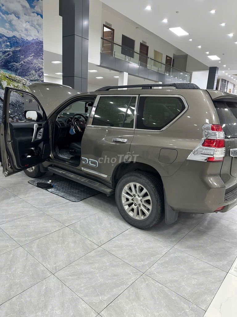Toyota Land Cruiser Prado 2016 TXL 2.7L 13 vạn Km. Mua bán Ô tô tại Quận Bắc Từ Liêm Hà Nội được đăng bởi Viet Auto hình 3