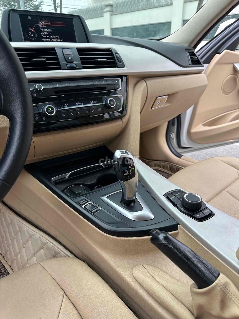 BMW 3 Series 2015 320i - 96839 km. Mua bán Ô tô tại undefined undefined được đăng bởi TIẾN QUÂN CAR hình 17