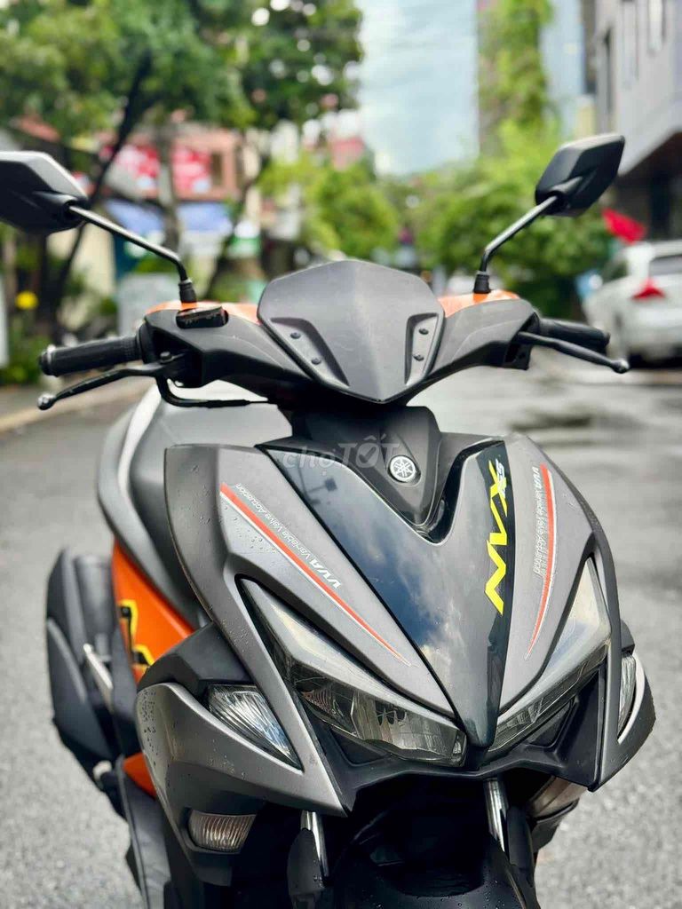 Yamaha NVX 155 ABS 2017 серый с оранжевым