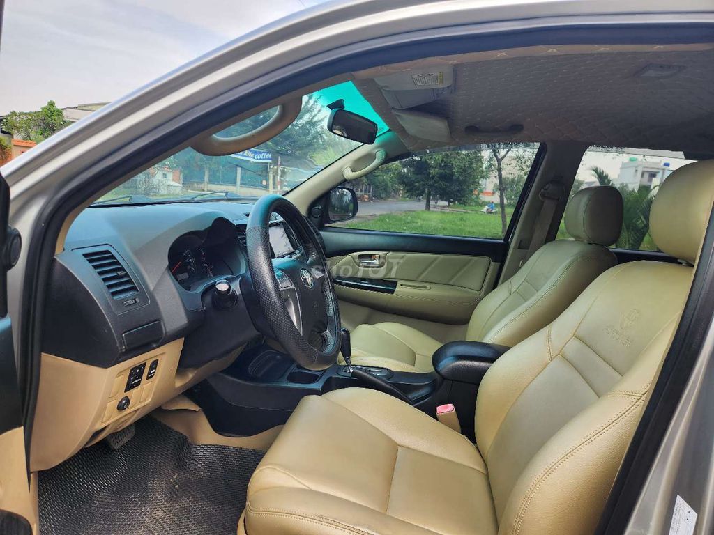 Toyota Fortuner 2015 2.7V Bạc. Mua bán Ô tô tại Huyện Bình Chánh Tp Hồ Chí Minh được đăng bởi thanh hình 7