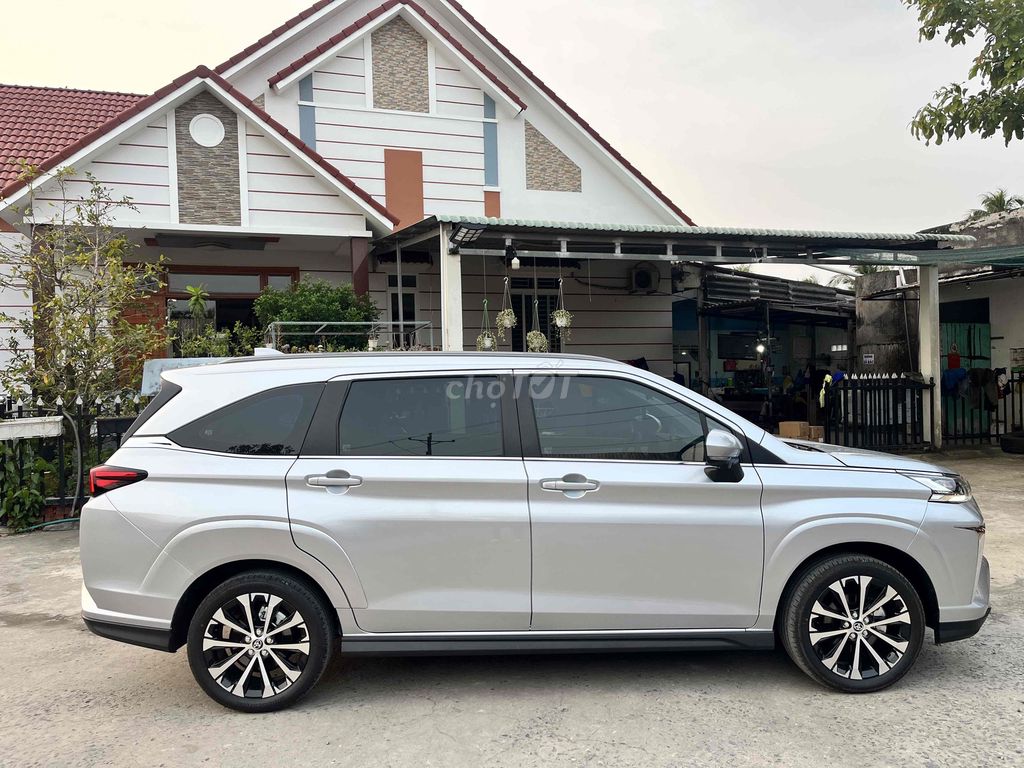 Toyota Veloz Cross 2023 - 79000 km. Mua bán Ô tô tại Quận 5 Tp Hồ Chí Minh được đăng bởi Nguyễn Cao Thái hình 2