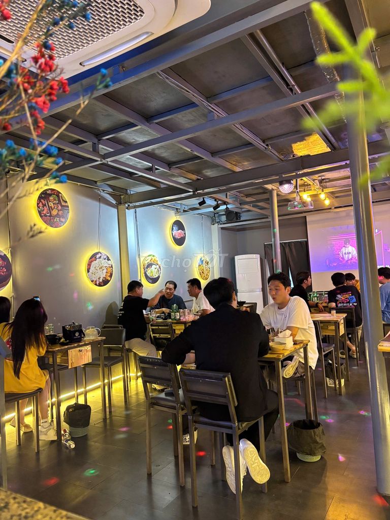 Cần sang nhượng nhà hàng Hàn Quốc mặt tiền đường Dương Đình Nghệ