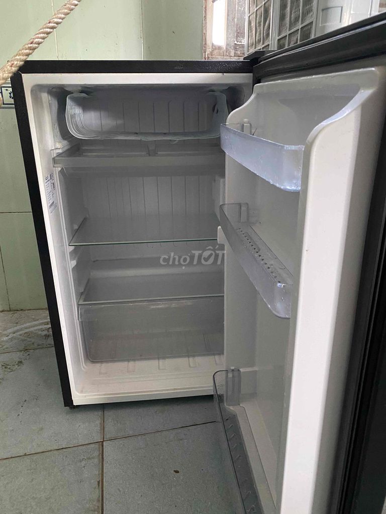 Tủ lạnh Aqua 90l Đen. Mua bán Tủ lạnh tại Thành phố Thủ Dầu Một Bình Dương được đăng bởi hồ hiếu nghĩa hình 1