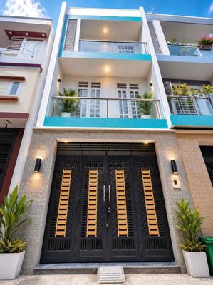 NHÀ MỚI TOANG NGAY 606 QL 13 HBP(KDC HỒNG LONG)-ĐỐI DIỆN VẠN PHÚC CITI