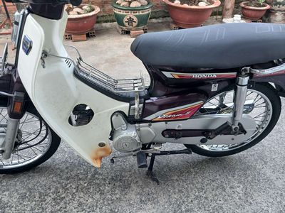 Honda Dream Thái 1995