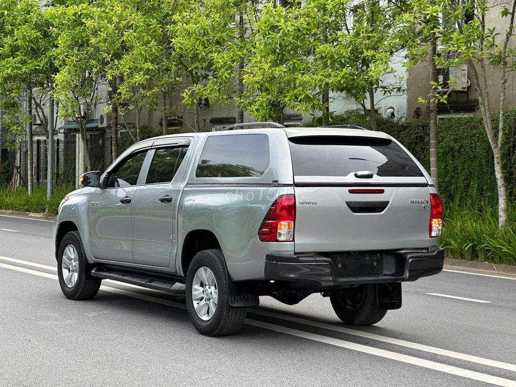 Toyota Hilux E 2.4AT 4x2 lỗi tặng xe, 12 vạn zin. Mua bán Ô tô tại Quận Hà Đông Hà Nội được đăng bởi Hà Đông Car hình 19
