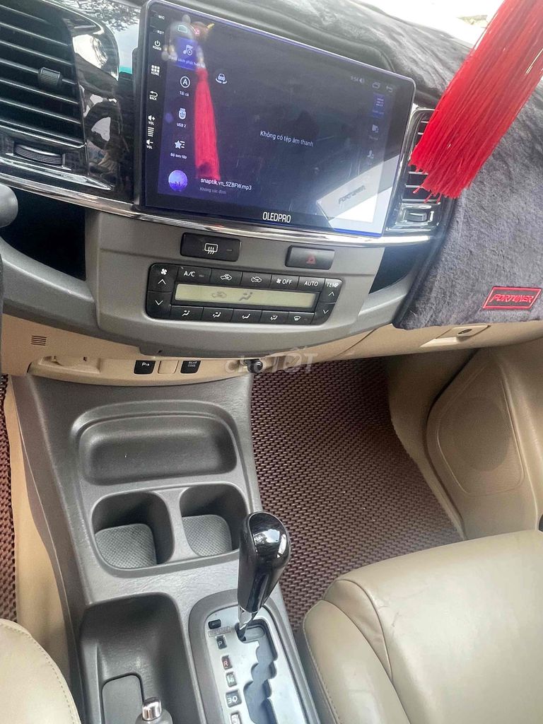 e bán fortuner 2013 máy xăng màu bạc. Mua bán Ô tô tại Quận 8 Tp Hồ Chí Minh được đăng bởi Quang Tuấn Lê hình 8