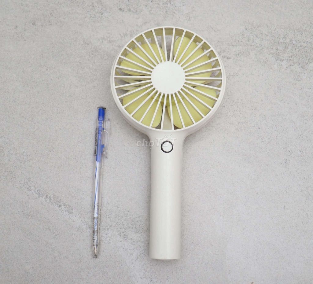 Quạt sạc cầm tay Hàn Quốc xuất Nhật. Mua bán Quạt tại Quận 6 Tp Hồ Chí Minh được đăng bởi Anh 8399 hình 1