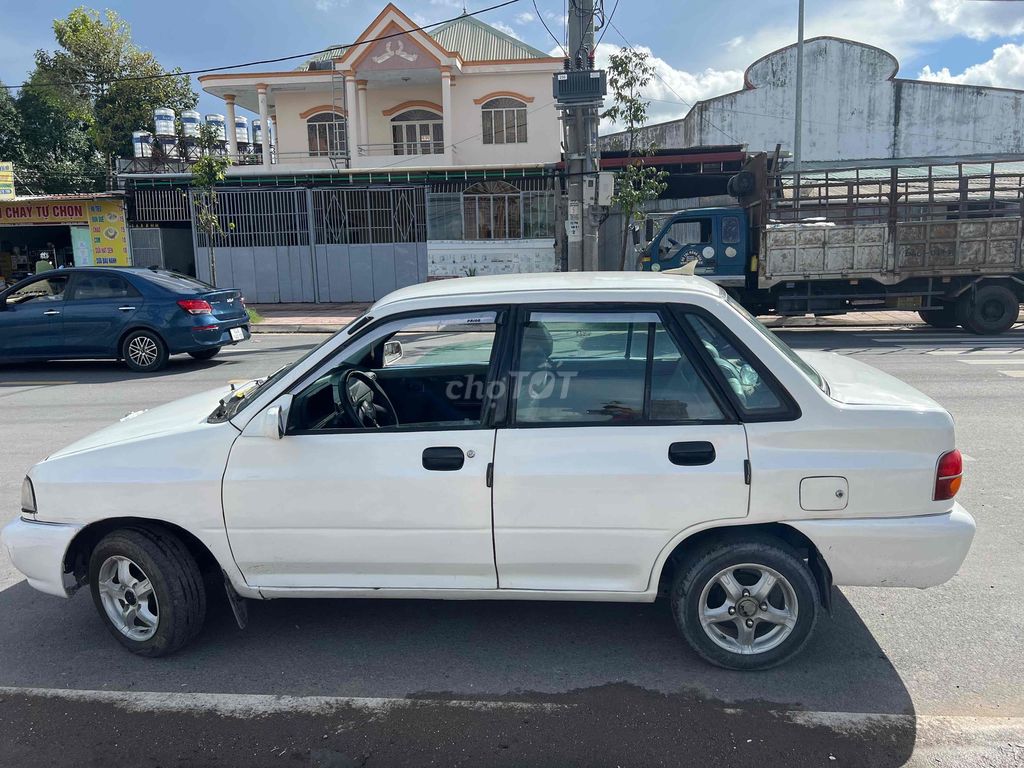 Kia máy êm nhập khẩu trao đổi giao lưu xe máy. Mua bán Ô tô tại Thành phố Vĩnh Long Vĩnh Long được đăng bởi Du lich Thanh long hình 4