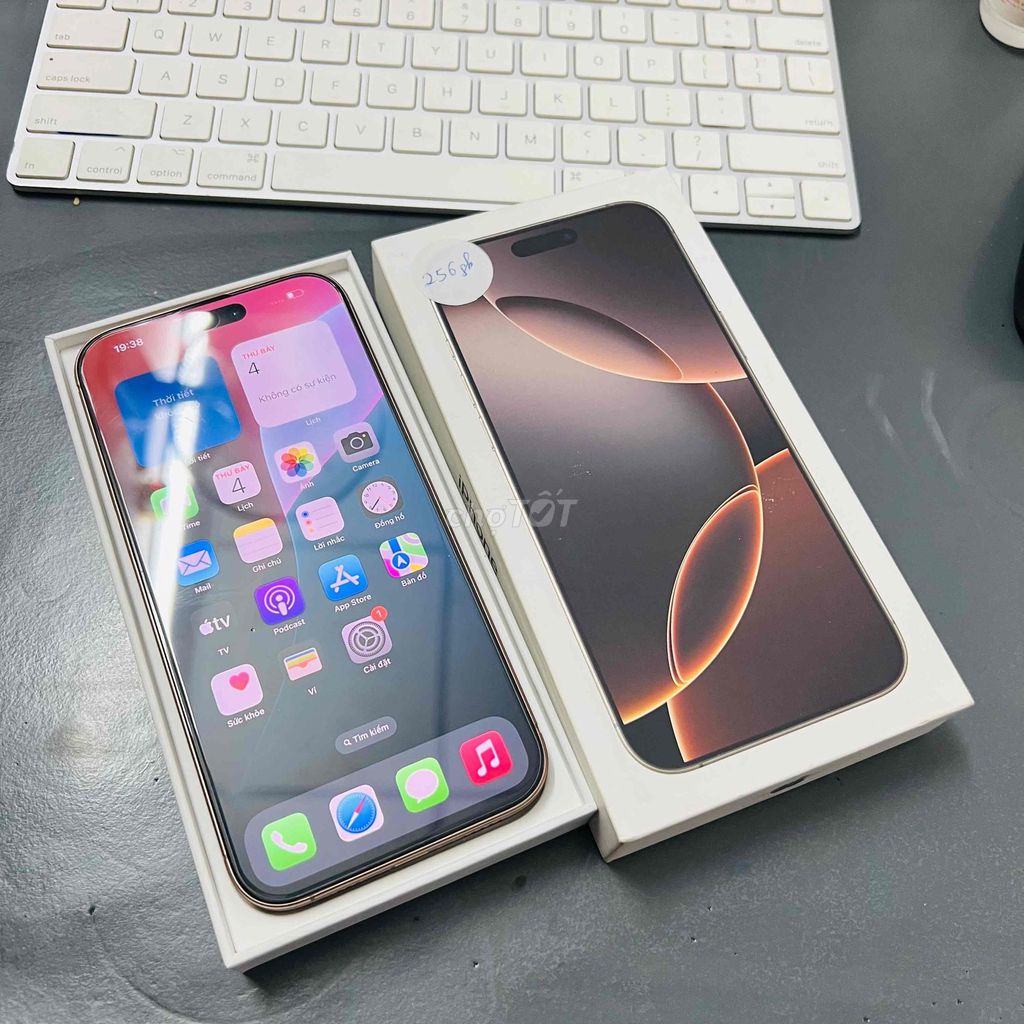 🆘iPhone 16 Pro Max 256GB sa mạc sạc 18 lần. Mua bán Điện thoại tại Quận Ninh Kiều Cần Thơ được đăng bởi Trường Mobile hình 1