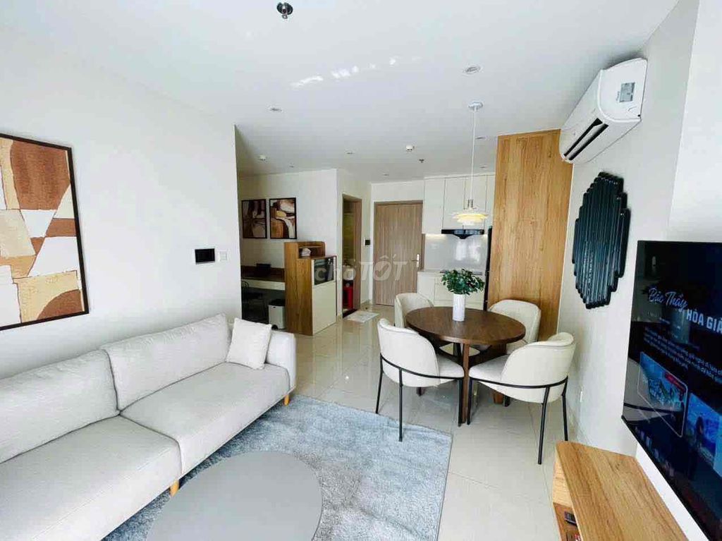 Продается 3-комнатная угловая квартира The Origami Vinhomes Grand Park 81,5 м2, 4 футов 2