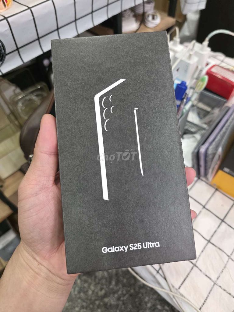 Samsung S25 Ultra 5G 256 XÁM FULLBOX V/N ZIN ĐẸP. Mua bán Điện thoại tại Quận Tân Phú Tp Hồ Chí Minh được đăng bởi Ngô Minh Mobile  hình 1