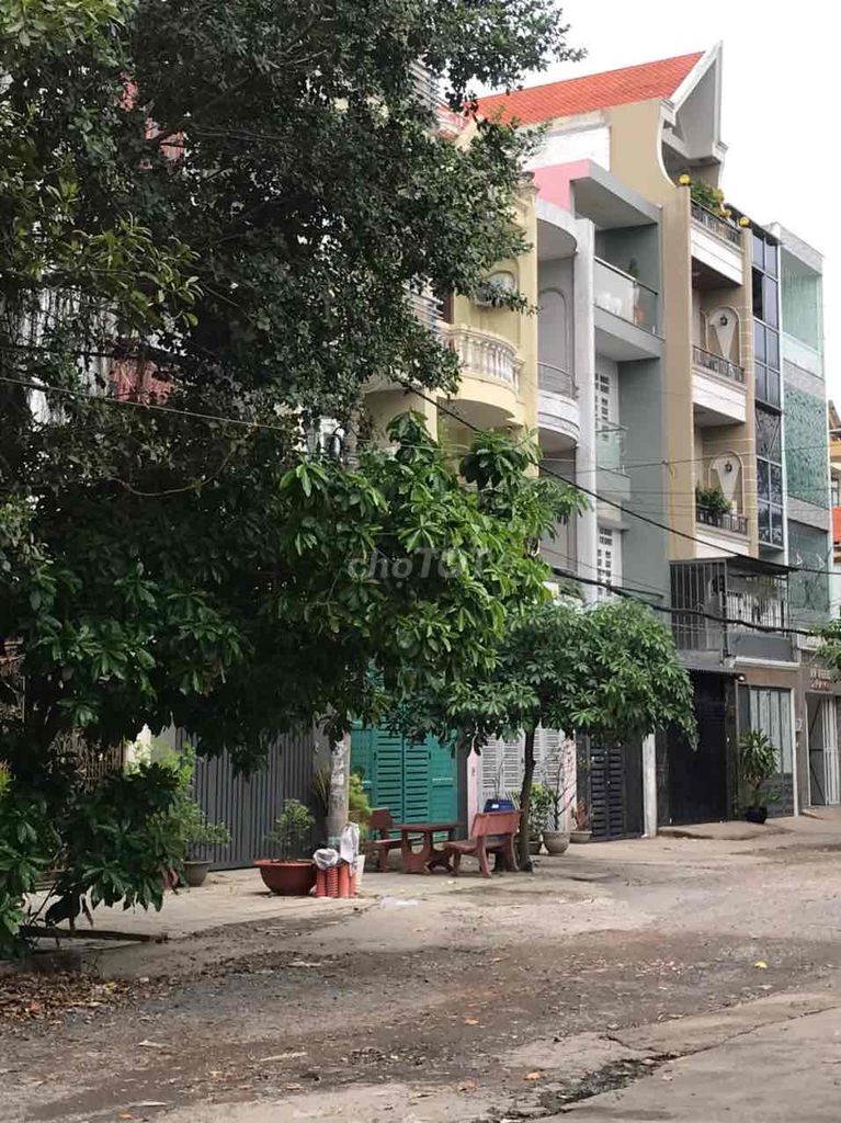 Chính chủ cần bán nhà đường Nguyễn Cửu Đàm, 4 tầng rộg rãi thoáng mát
