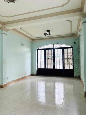 Rent · 4 bd · 80 м² · Quận 8, ул. Đường Hoàng Kim Giao