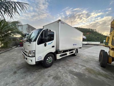 HINO 300 2021 Thùng bảo ôn. Mua bán Xe tải, xe ben tại Thị xã Sông Cầu Phú Yên được đăng bởi Trần Tiến
