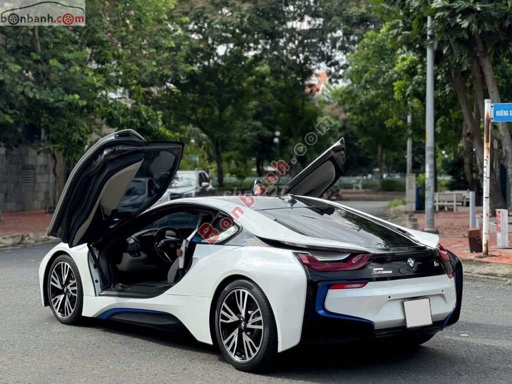 BMW i8 Sản Xuất 2014 Zin 100%. Mua bán Ô tô tại Quận Hà Đông Hà Nội được đăng bởi Trường Thịnh Phát Auto hình 2