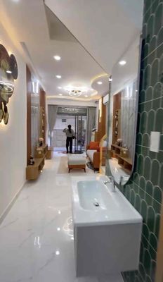 Cho thuê phòng full nội thất. phan xích long