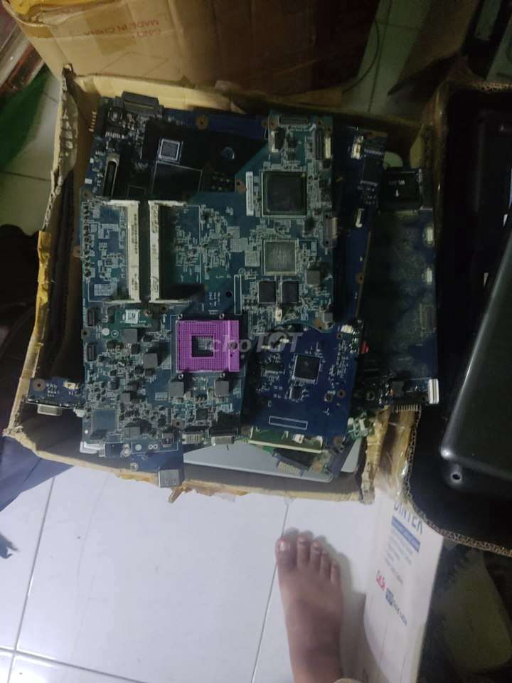 mua xác máy tính, laptop , mạch điện tử. Mua bán Laptop tại Huyện Chợ Mới An Giang được đăng bởi Mua phế liệu máy tính laptop hình 2