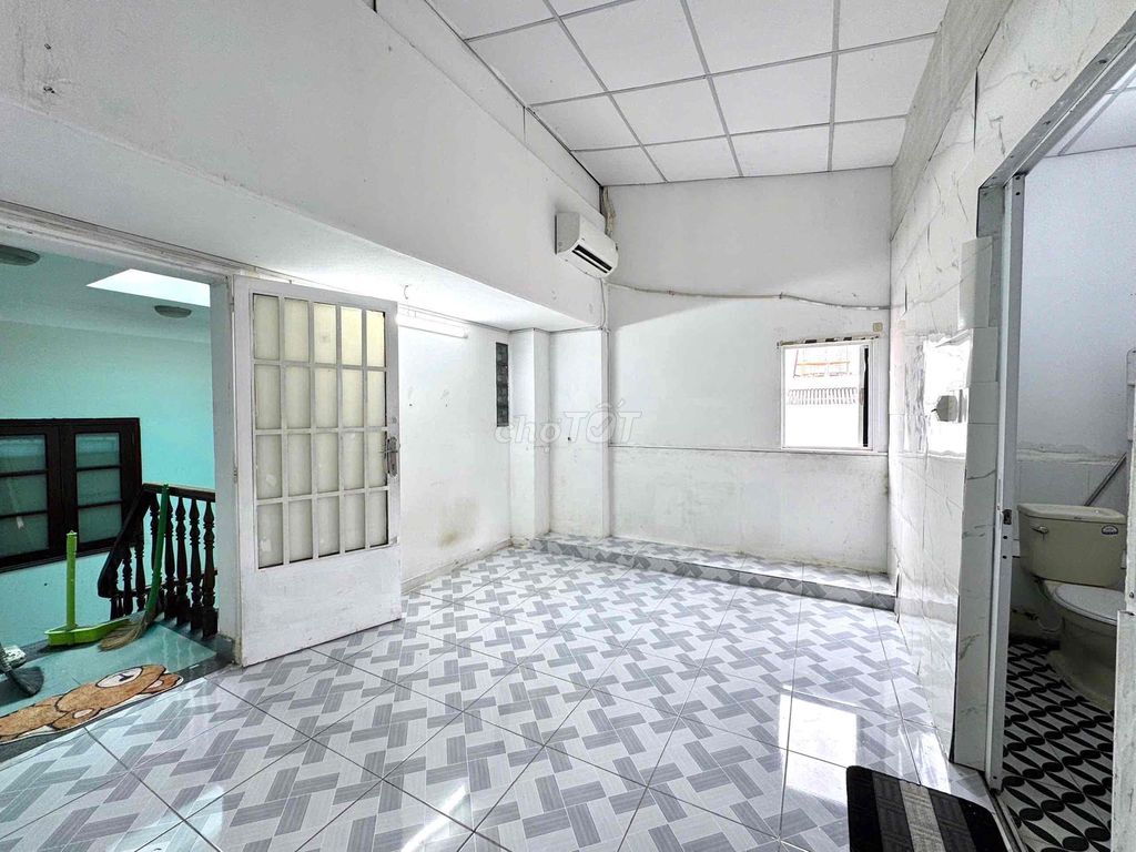 Cho thuê phòng studio cửa sổ thoáng giá tốt, cạnh himlam, gần lotte Q7