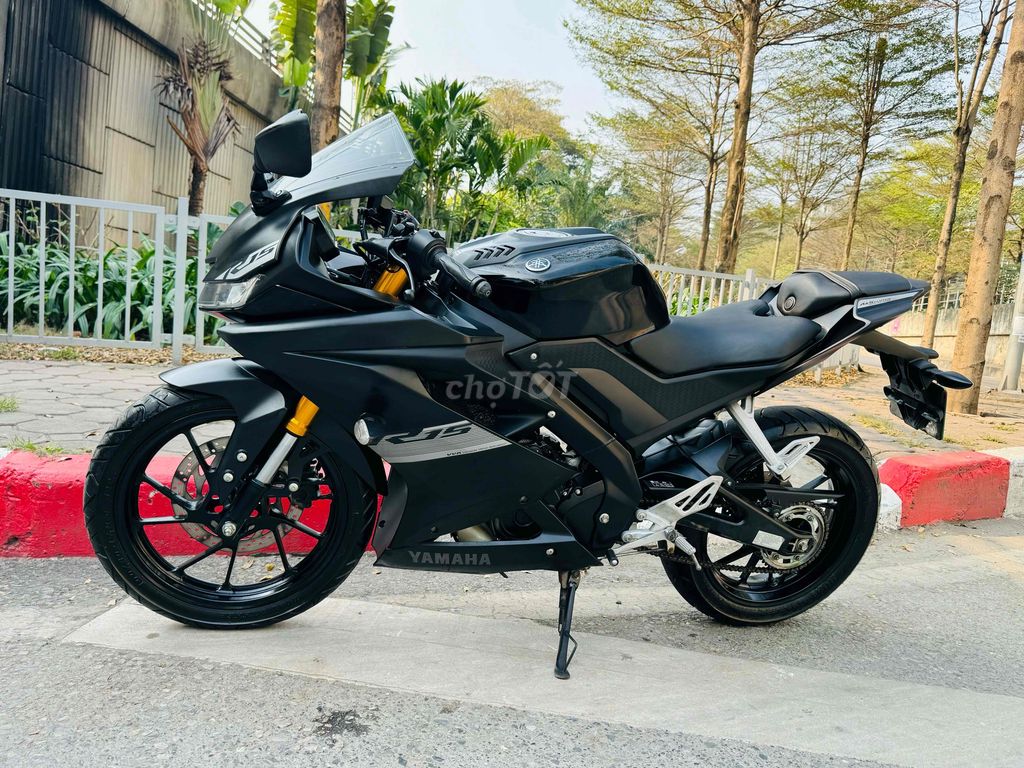 Yamaha R15 V3  2022  biển số 29 xe lướt mới đẹp. Mua bán Xe máy tại Quận Cầu Giấy Hà Nội được đăng bởi Tong motor xe may hình 1